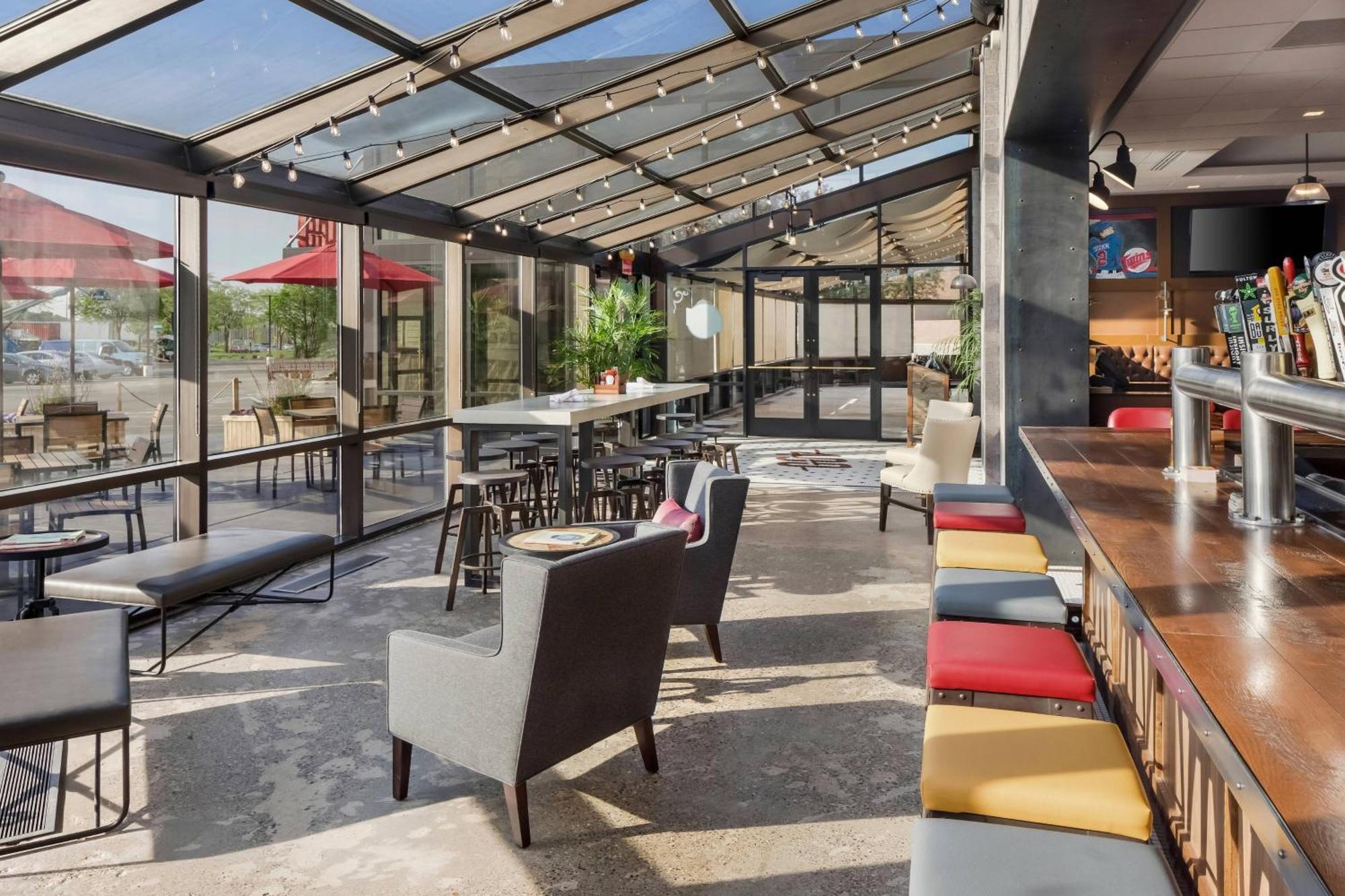 Delta Hotels By Marriott Minneapolis Northeast Kültér fotó